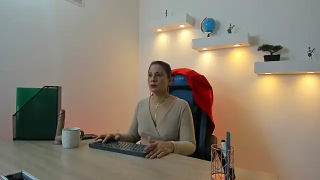 ada mclaine online show from 21, 3, 2026