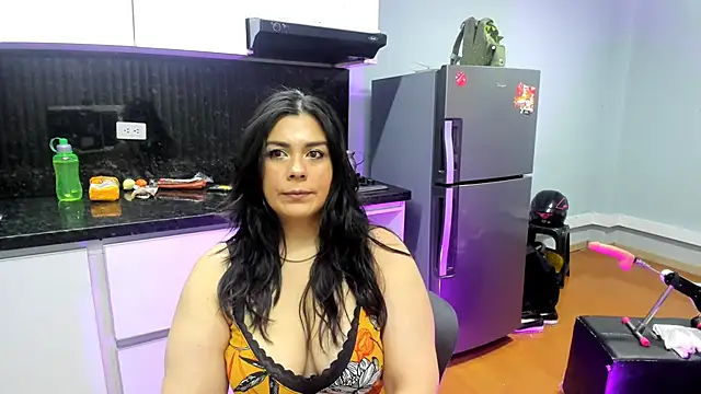 martina foxy  online show from 18, 2, 2025