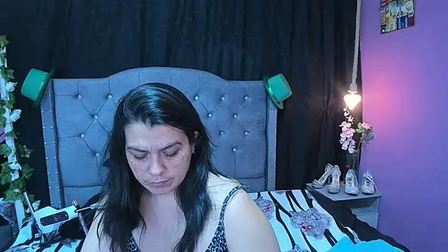 martina foxy  online show from 22, 3, 2025