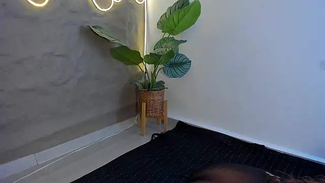 Isa  Blanc online show from 22, 1, 2025