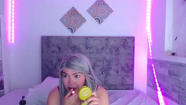 Cuckold lover69 online show from 16, 4, 2026