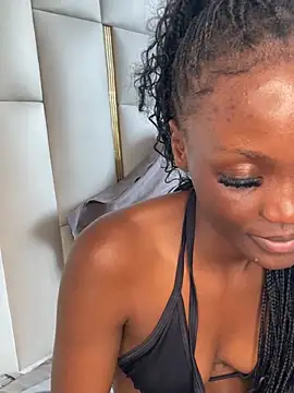 Snapshot of Fanclubbbbb chatting on 1, 1, 2025 Fanclubbbbb online show from 1, 1, 2025