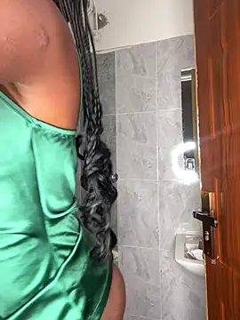 Snapshot of Fanclubbbbb chatting on 19, 2, 2025 Fanclubbbbb online show from 19, 2, 2025