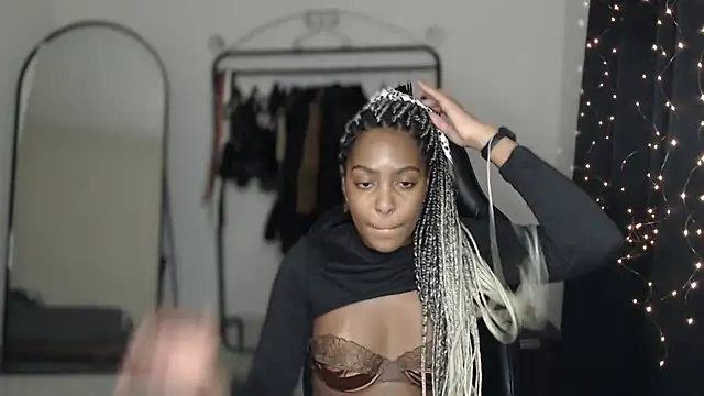 marisilva br online show from 24, 10, 2025