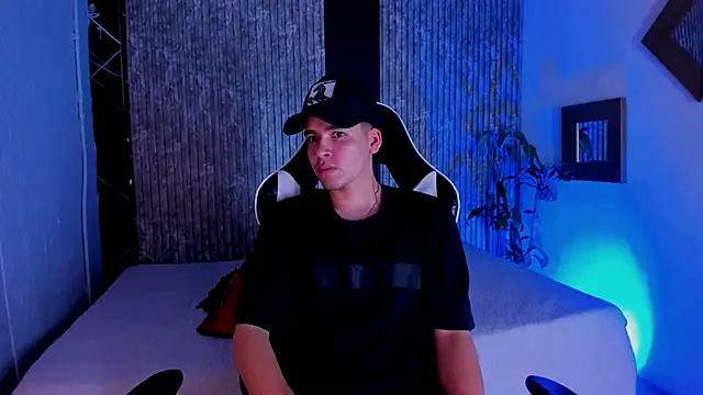 Mike 0233  online show from 12, 10, 2025