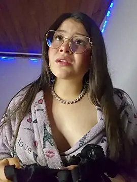 Snapshot of juli05star20 chatting on 30, 6, 2026 juli05star20 online show from 30, 6, 2026