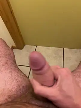 Snapshot of thestringer chatting on 21, 11, 2025 thestringer online show from 21, 11, 2025