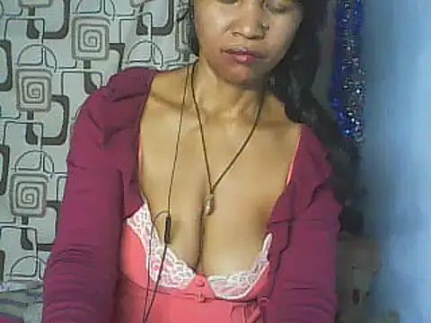 Snapshot of nene_belle chatting on 12, 3, 2026 nene belle online show from 12, 3, 2026