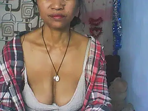 Snapshot of nene_belle chatting on 5, 4, 2026 nene belle online show from 5, 4, 2026