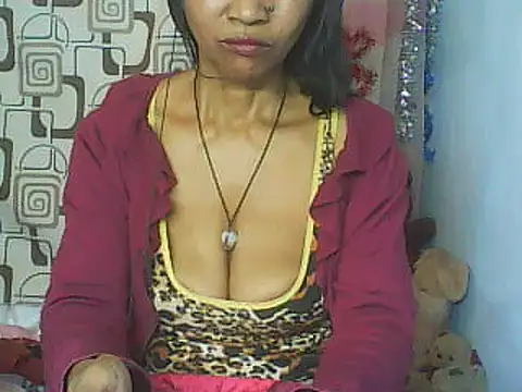 Snapshot of nene_belle chatting on 12, 6, 2026 nene belle online show from 12, 6, 2026