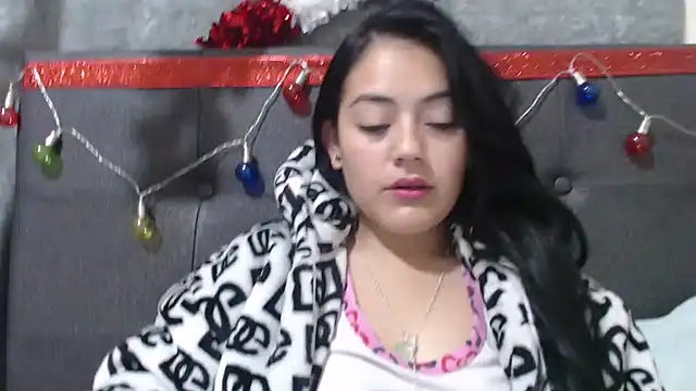 Snapshot of Alisha_99 chatting on 8, 12, 2024 Alisha 99 online show from 8, 12, 2024