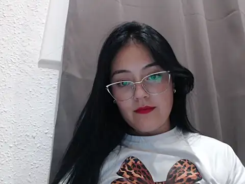 Snapshot of Alisha_99 chatting on 16, 11, 2025 Alisha 99 online show from 16, 11, 2025