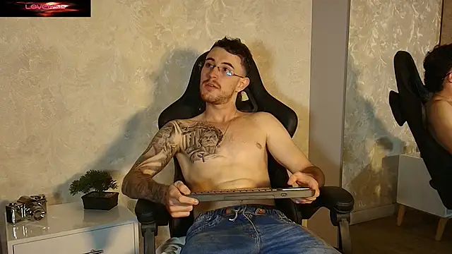Snapshot of CodyWalkerR chatting on 11, 6, 2026 CodyWalkerR online show from 11, 6, 2026