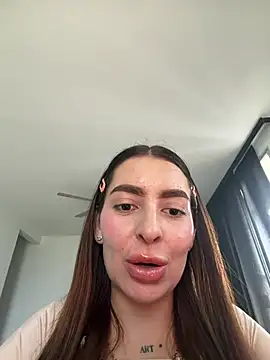 Snapshot of caralella chatting on 11, 7, 2026 caralella online show from 11, 7, 2026