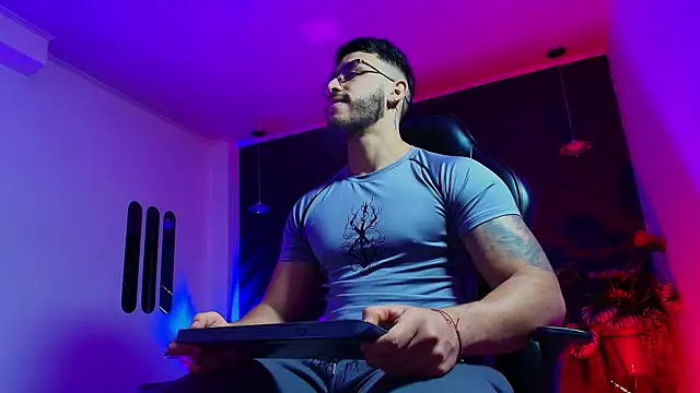 Liam Kleiin online show from 13, 4, 2026