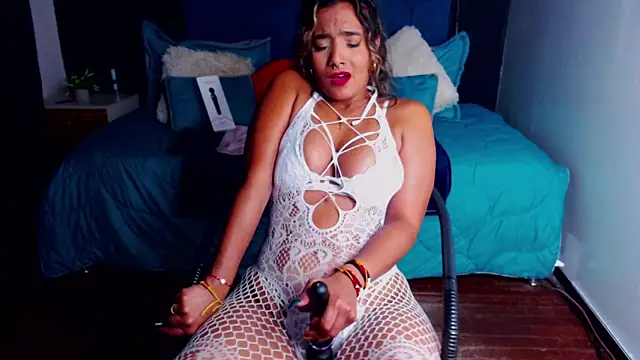 megan collins96 online show from 22, 2, 2025