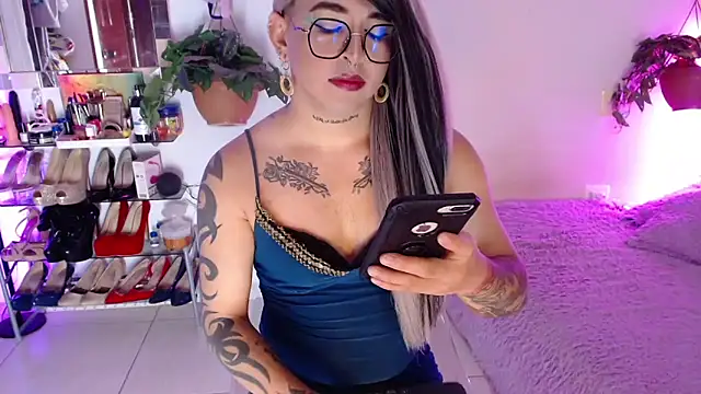 Laveneno ortiz07 online show from 21, 3, 2026