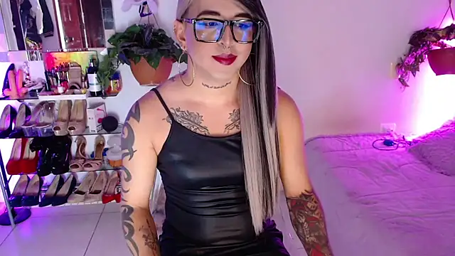 Snapshot of Laveneno_ortiz07 chatting on 4, 5, 2026 Laveneno ortiz07 online show from 4, 5, 2026