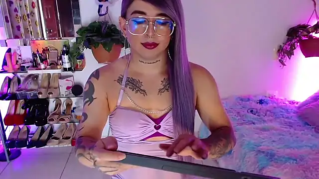 Snapshot of Laveneno_ortiz07 chatting on 9, 5, 2026 Laveneno ortiz07 online show from 9, 5, 2026