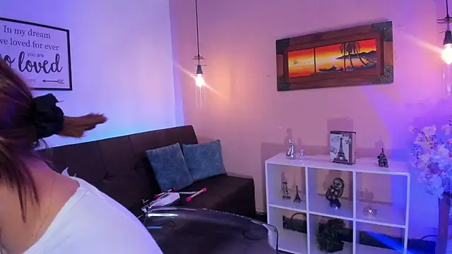 ArianaBaker online show from 28, 2, 2025