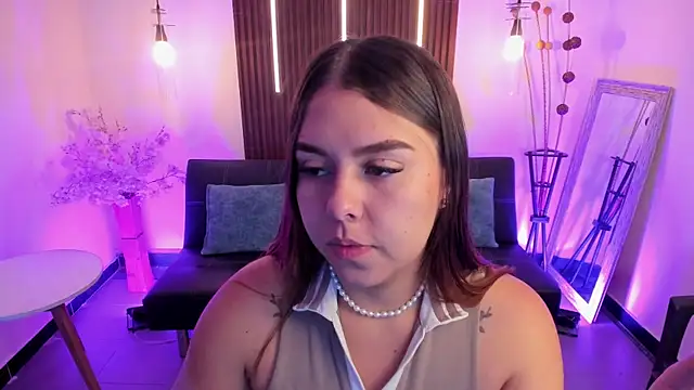 ArianaBaker online show from 22, 12, 2025