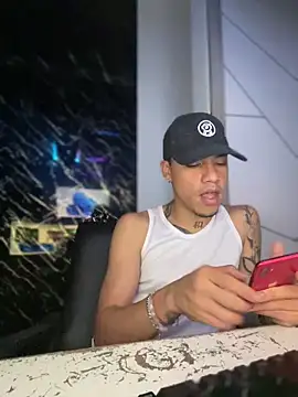 Osiiriis online show from 25, 2, 2025