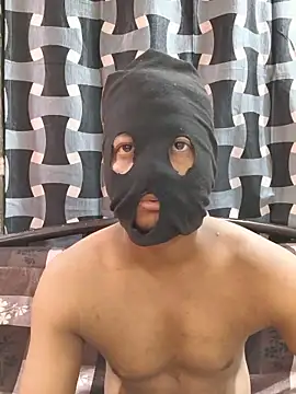 Snapshot of sexycouplemh09 chatting on 17, 5, 2026 sexycouplemh09 online show from 17, 5, 2026