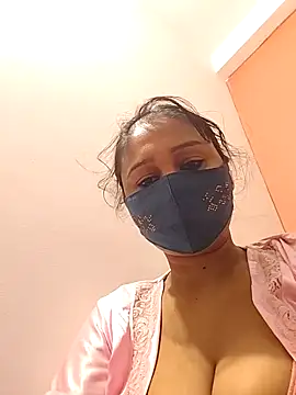 Snapshot of Archna-ji chatting on 22, 12, 2024 Archna-ji online show from 22, 12, 2024