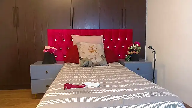 VeryGoodBadGirl1 online show from 3, 8, 2026