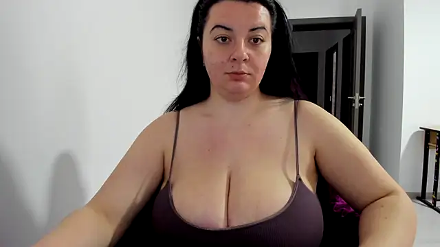 Snapshot of amiraisa11 chatting on 18, 3, 2025 amiraisa11 online show from 18, 3, 2025