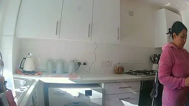 magical mia online show from 2, 11, 2025