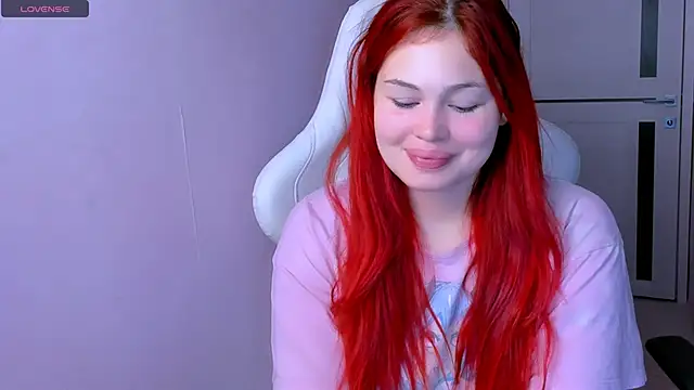 Snapshot of MissClarks chatting on 11, 10, 2025 MissClarks online show from 11, 10, 2025