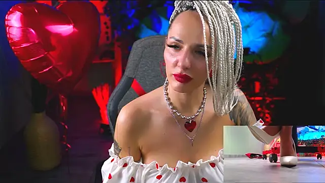 MonicaMaxwel online show from 14, 2, 2025