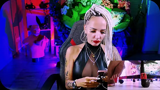 MonicaMaxwel online show from 27, 9, 2025