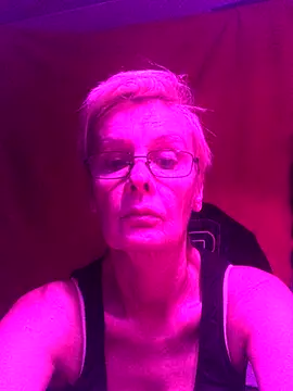 Snapshot of HelgaHimmell chatting on 15, 11, 2025 HelgaHimmell online show from 15, 11, 2025