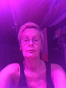 Snapshot of HelgaHimmell chatting on 1, 12, 2025 HelgaHimmell online show from 1, 12, 2025