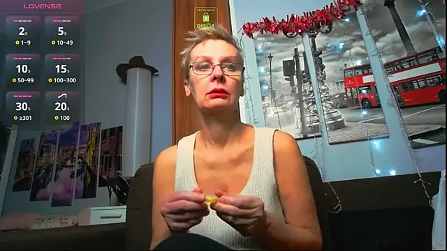 Snapshot of HelgaHimmell chatting on 10, 1, 2026 HelgaHimmell online show from 10, 1, 2026