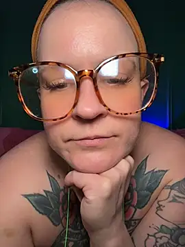 Snapshot of quinnmariexo chatting on 23, 5, 2026 quinnmariexo online show from 23, 5, 2026