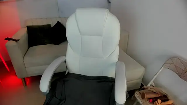 Snapshot of youpinkgirl_ chatting on 11, 9, 2025 youpinkgirl online show from 11, 9, 2025