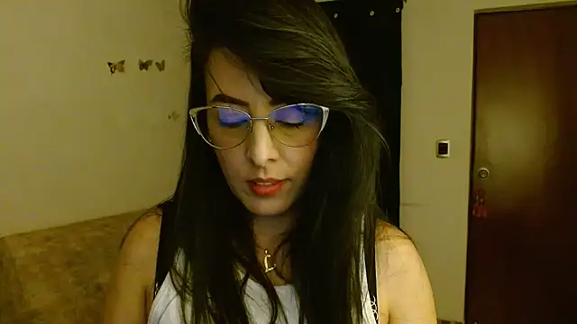 Snapshot of ella_peck chatting on 9, 6, 2026 ella peck online show from 9, 6, 2026