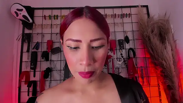 charrlotte quinn online show from 7, 11, 2025