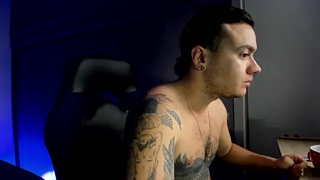 Snapshot of male_pussy chatting on 11, 1, 2026 male pussy online show from 11, 1, 2026