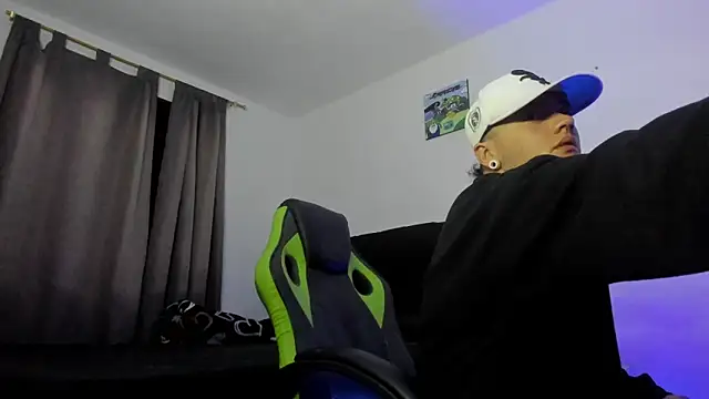 Snapshot of male_pussy chatting on 4, 2, 2026 male pussy online show from 4, 2, 2026