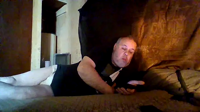 Nightshade7712 online show from 20, 11, 2025