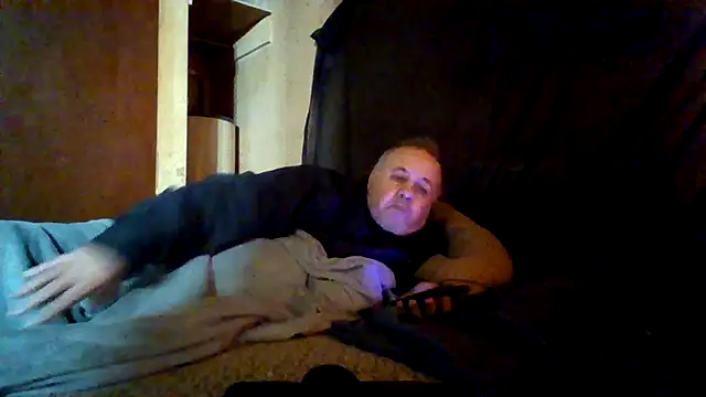 Nightshade7712 online show from 20, 12, 2025