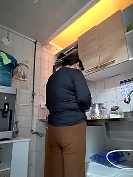 Natasha milf   online show from 4, 4, 2026