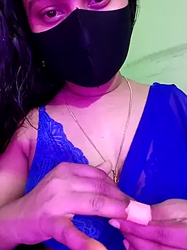 Idhika Paul online show from 14, 5, 2026
