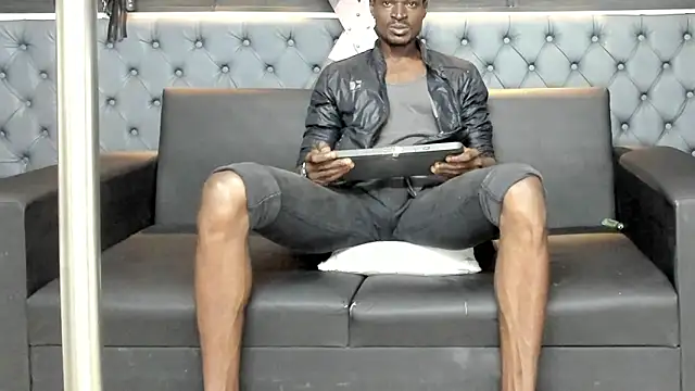 Snapshot of Terrance_z chatting on 14, 9, 2025 Terrance z online show from 14, 9, 2025