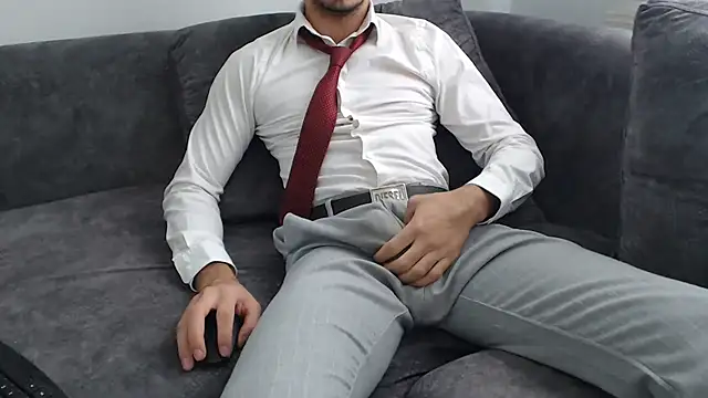 Naughtb0y online show from 28, 11, 2025