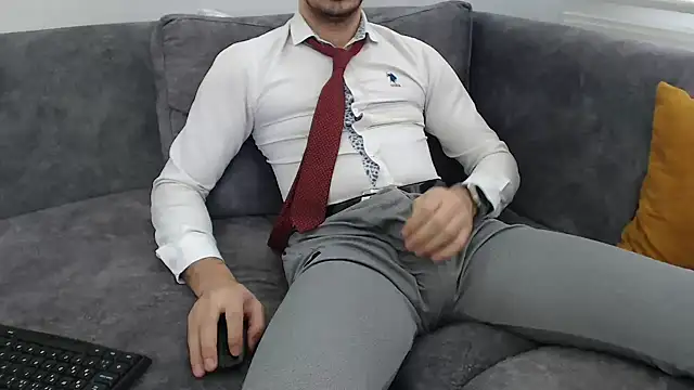 Naughtb0y online show from 5, 2, 2026